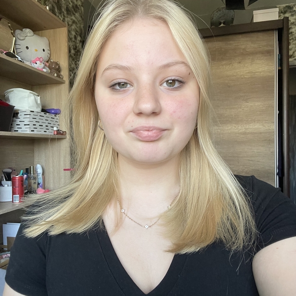 Vanessa - učiteľka angličtiny - Nové Zámky