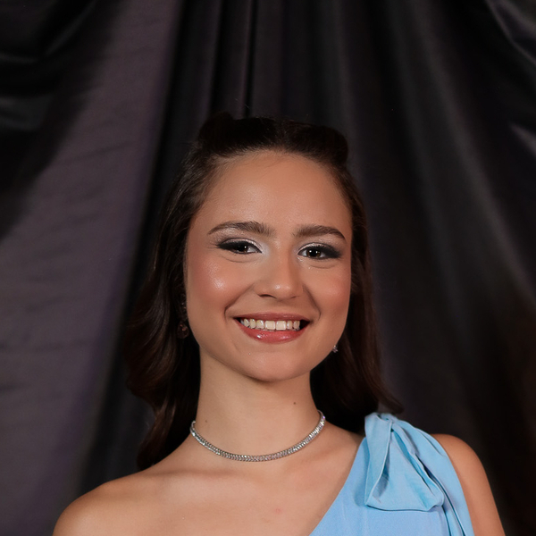 Julia - Professor de inglês - Uberlândia
