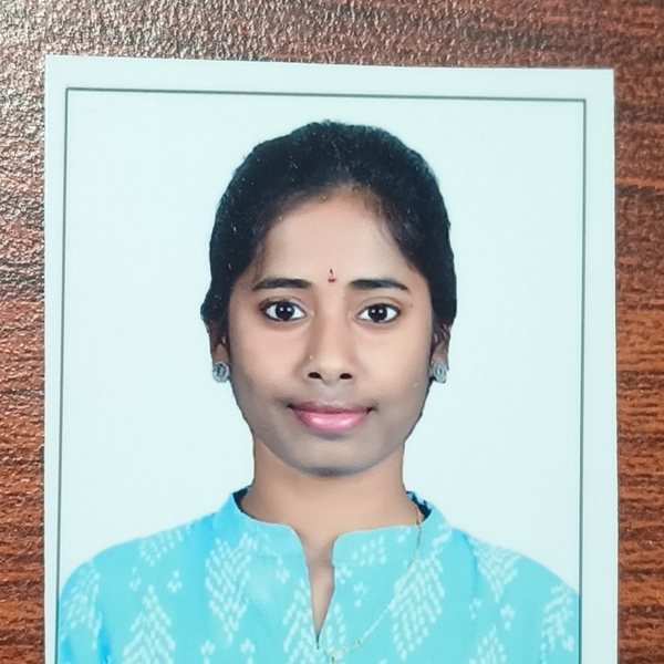 Mounika - Maths tutor - Pedana