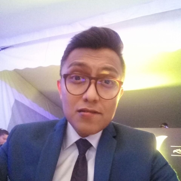 Edgar - profesor de pedagogía - Tehuacán