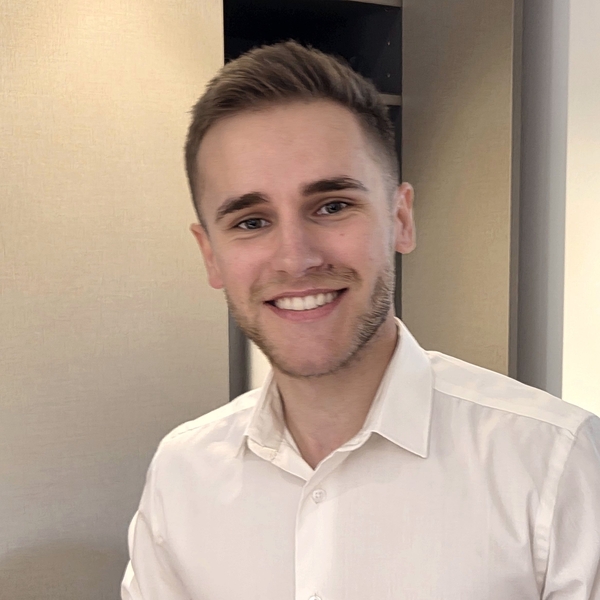 Clément - Prof de programmation - Attiches