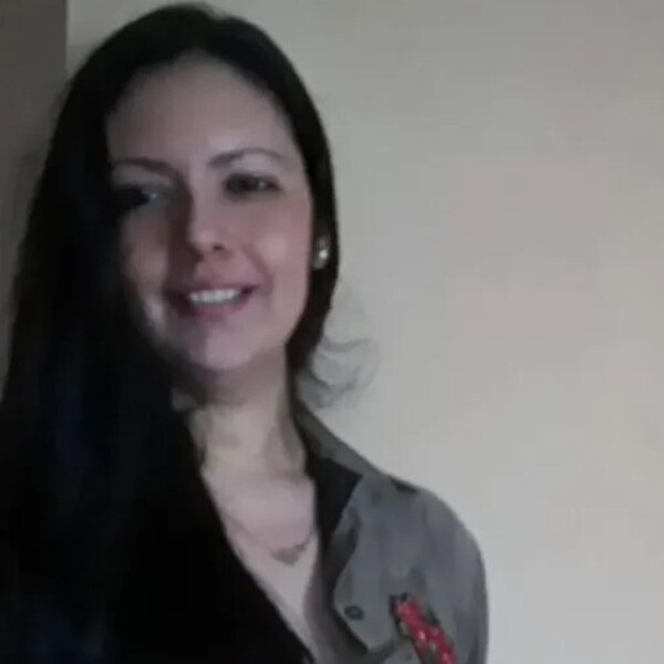 Liliana - profesor de desarrollo personal - Milagro