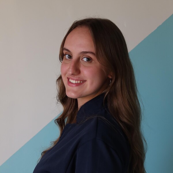 Maria eduarda - Prof de odontologia - 