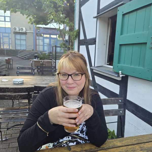 Jackie - Englischlehrerin - Langenfeld (Rheinland)