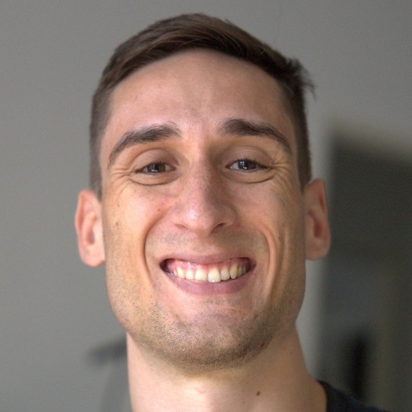 Simon - Yoga Instructor - Dhanain