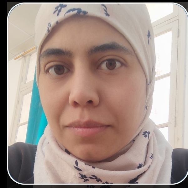 Aziza - Prof de biologie - Bruxelles
