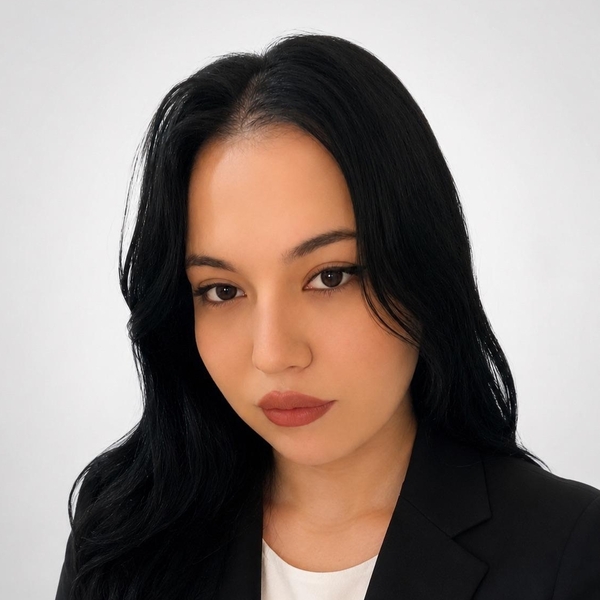 İrem - Türkçe öğretmeni - 