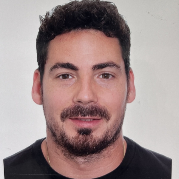 Adrian - profesor de entrenamiento personal - Valencia