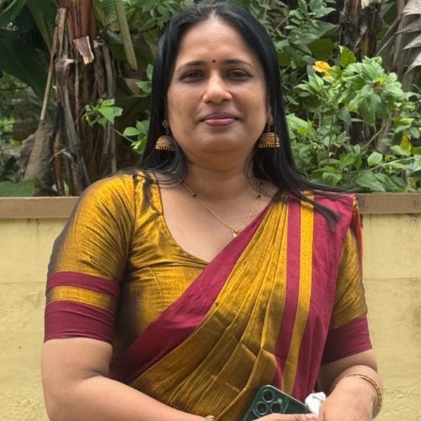 Sreevidya - Hindi tutor - Ernakulam