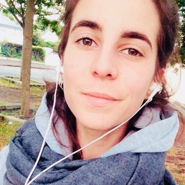 Elinor - professeur d'espagnol - Les Ponts-de-Cé