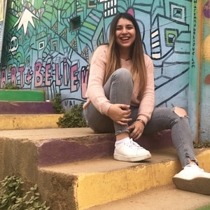 Antonia - Profesor de contabilidad - Santiago