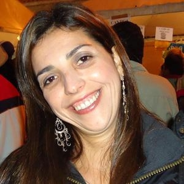 Josiane - Professor de matemática - Barra Mansa