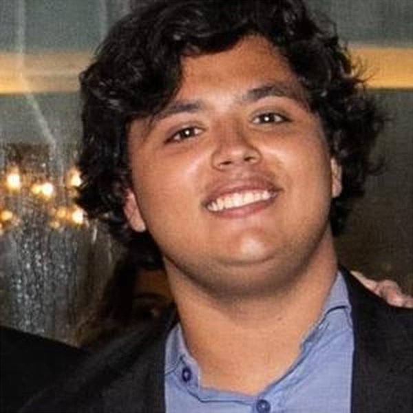 Lucas - Professor de biologia - Trajano de Moraes