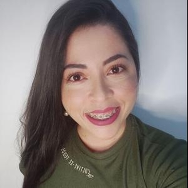 Silmara - Professor de comunicação - Feira de Santana