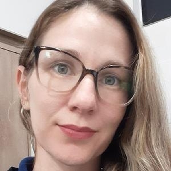 Nayara Laura - Professor de biologia - Rosário Oeste