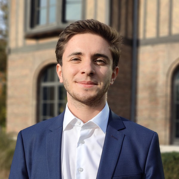 Jérémy - Prof d'économie - Paris