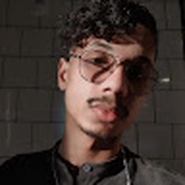 Gabriel - Professor de comunicação - Rio de Janeiro