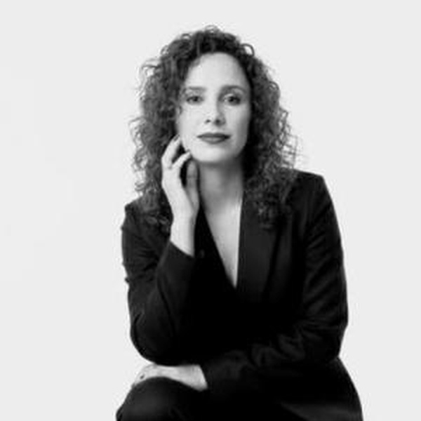 Yara - Professor de pedagogia - Quatis