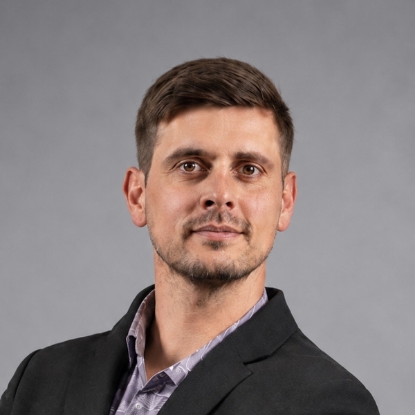 Guillaume - Prof d'économie - Marseille
