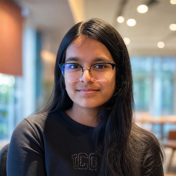 Santhana - Piano teacher - Rugby