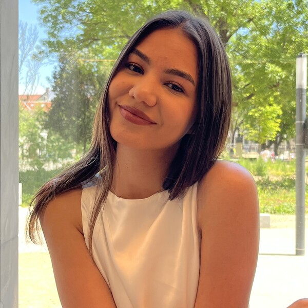 Vanessa - Profesor de biologie - Cluj-Napoca