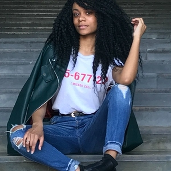 Raissa - Professor de inglês - Frielas