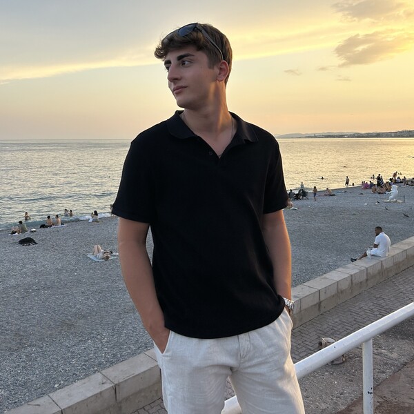 Emanuele - Insegnante di matematica - Torre Annunziata