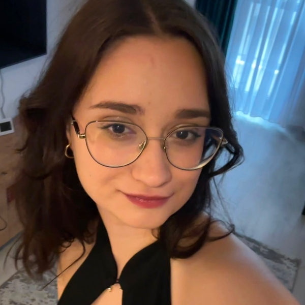 Iarina - Profesor de biologie - București