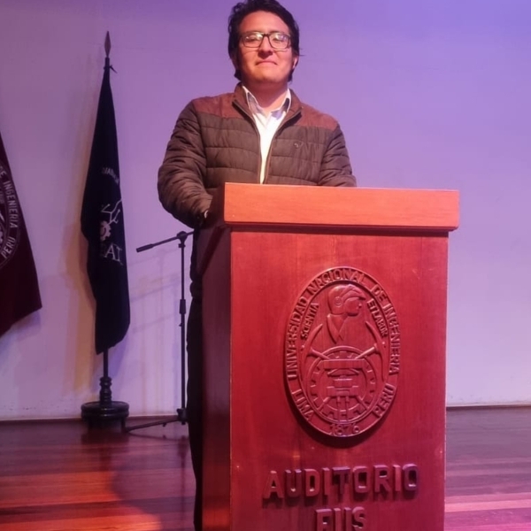 ALEXANDER - Profe de matemática - Carabayllo