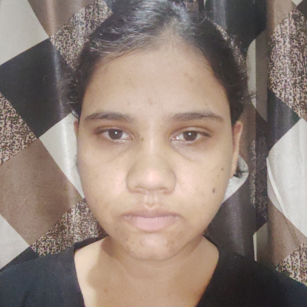 Himanshi - History tutor - Ladpur