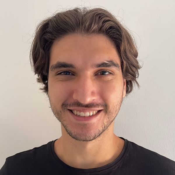 Gabriele - Insegnante di finanza - Roma