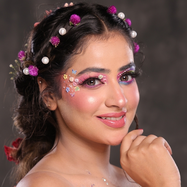 Disha - Make-up teacher - New Delhi
