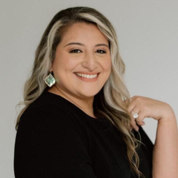 Ava - French tutor - Nanaimo