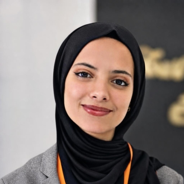 Noura - Prof de maths - Lyon
