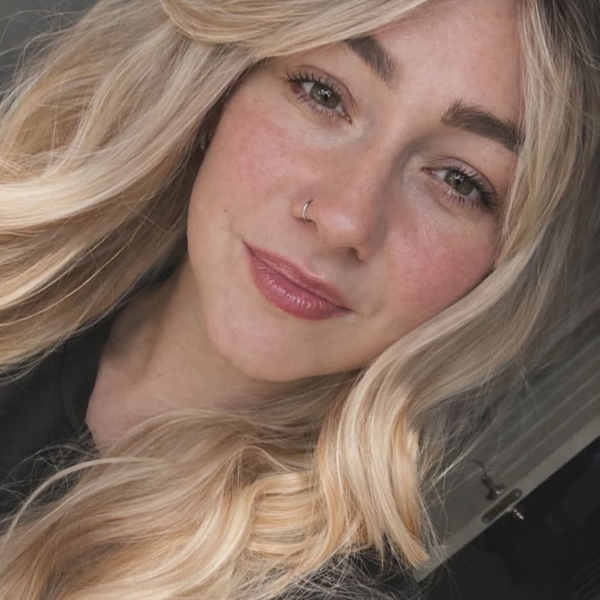 Lori - Guitar tutor - Calgary