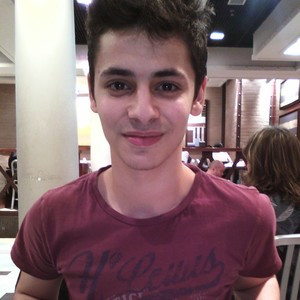 Aly - Prof de physique - chimie - Thiais