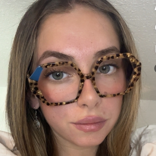Lola - Prof de français - Montpellier