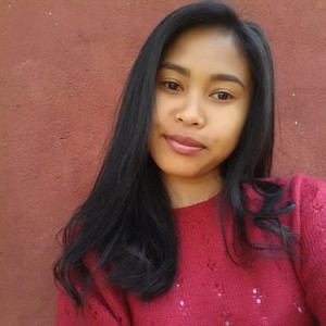 Larissa - Prof de français - Coudray