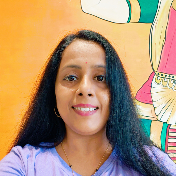 Nandini - Yoga tutor - Mumbai