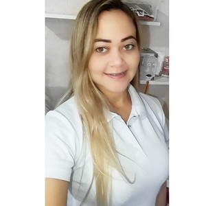 Renata - Prof de estética - São Paulo