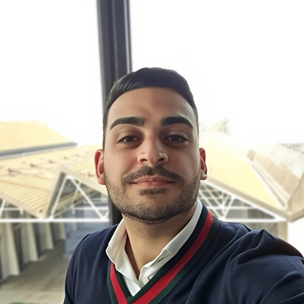 Stefano - Insegnante di informatica - Milano