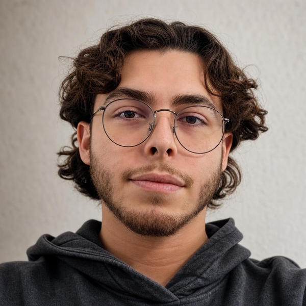Esteban - Prof de maths - Paris
