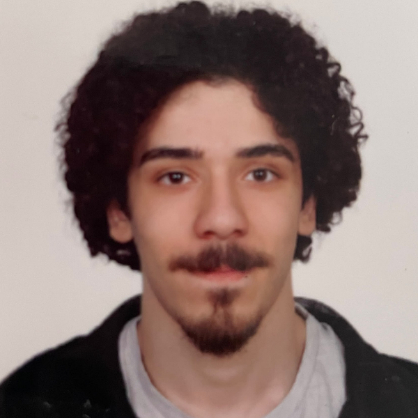 Ali Arda - İngilizce öğretmeni - 