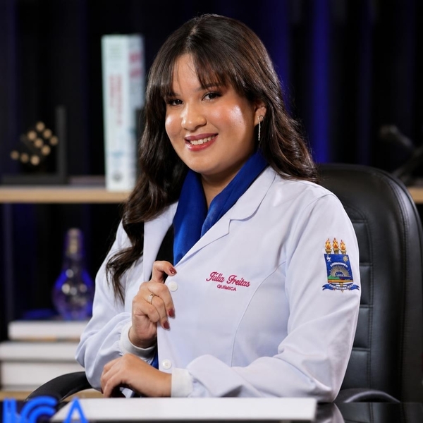 Júlia - Professor de química - Teresina