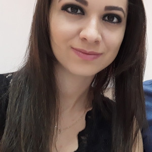Danielly - Professor de engenharias - 