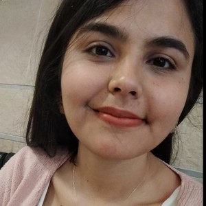 María - profesor de biología - La Plata