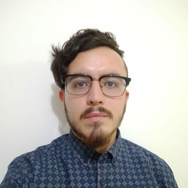 Miguel - profesor de física - Bogotá