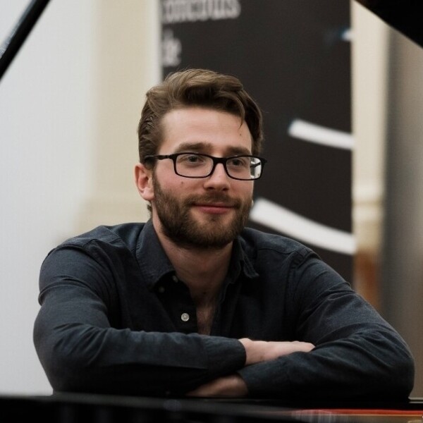 Benjamin - Profesor de piano - Desamparados