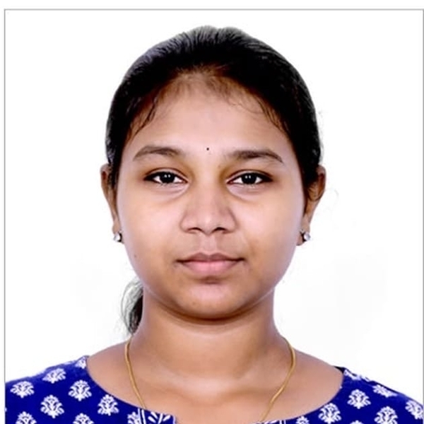 Suji - English tutor - Cardiff