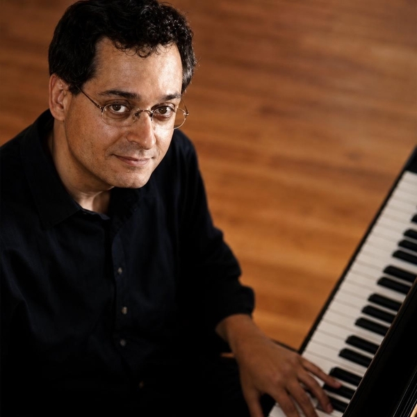 Glafkos - Piano teacher - Queens